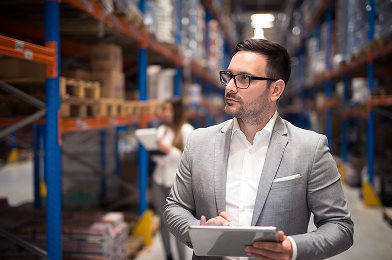 Optimización logística y almacenes con AMR en retail y e-commerce